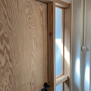 Türe aus Seekiefer und Lärche für Badezimmer